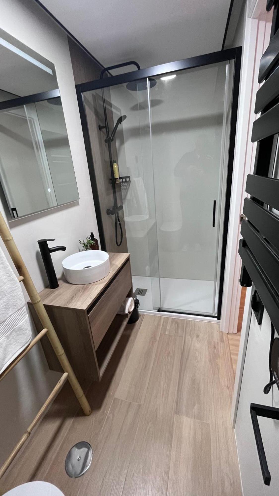 Victrix Homes León Exteriér fotografie